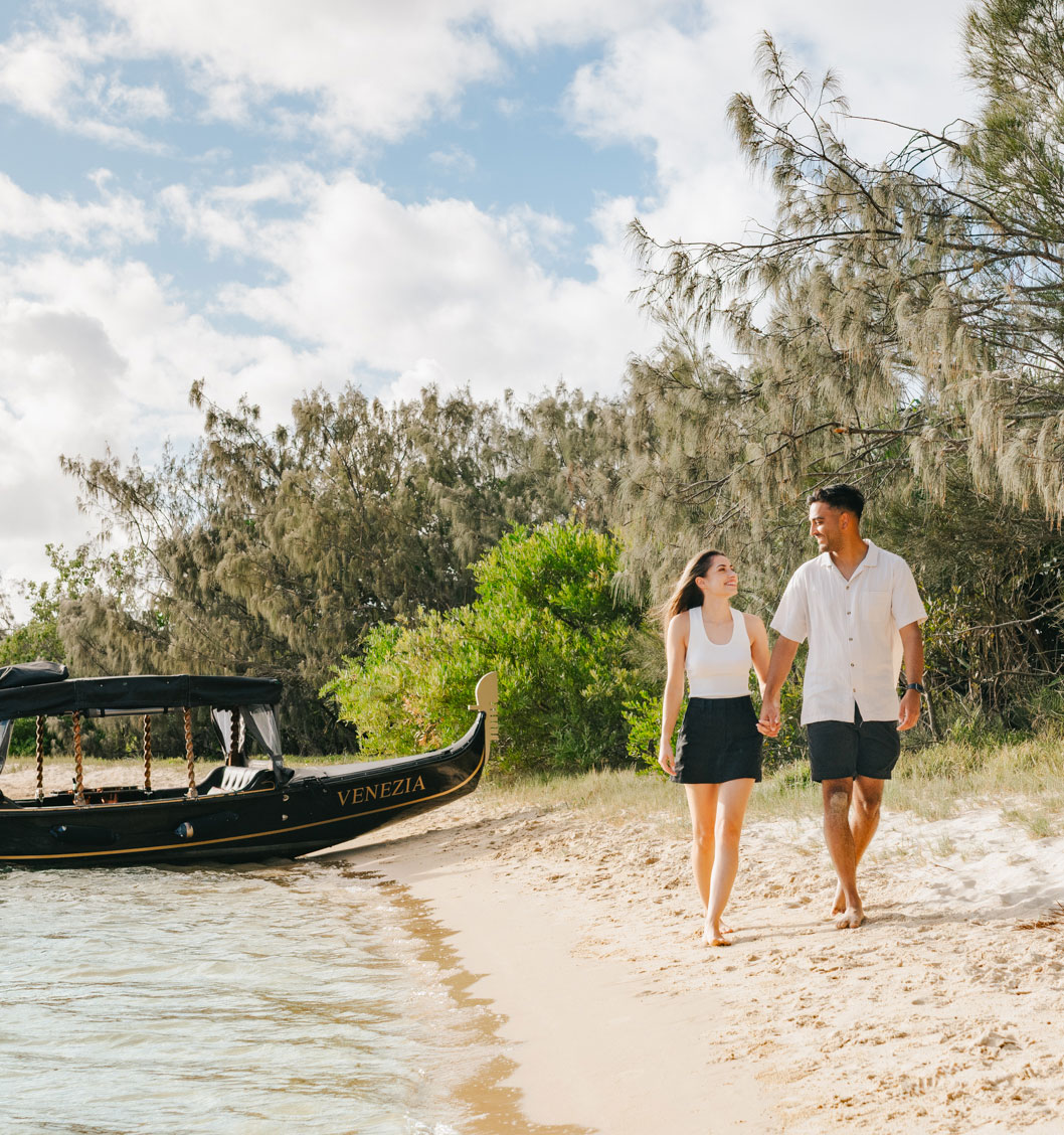 romantic river beach proposals onboard the Noosa Gondola
